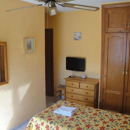 Hostal Cristina Dénia Buitenkant foto
